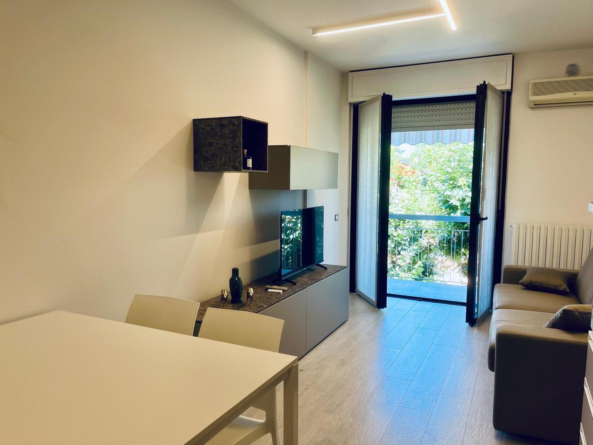 דסנזאנו דל גארדה Kristall Lago Residence מראה חיצוני תמונה