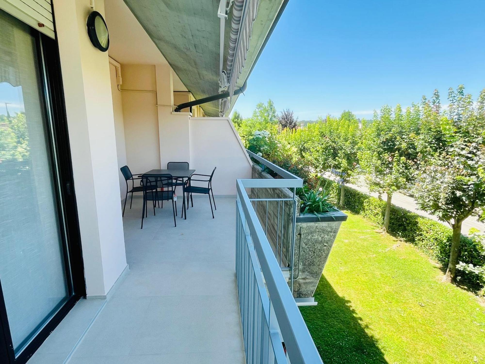 דסנזאנו דל גארדה Kristall Lago Residence מראה חיצוני תמונה